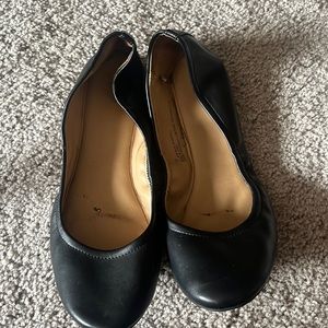 Black ballet flats